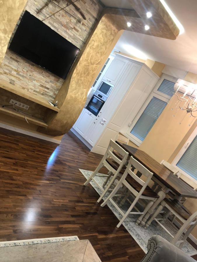 Swiss Central Luxury Apartment 132M2 Szarajevó Kültér fotó
