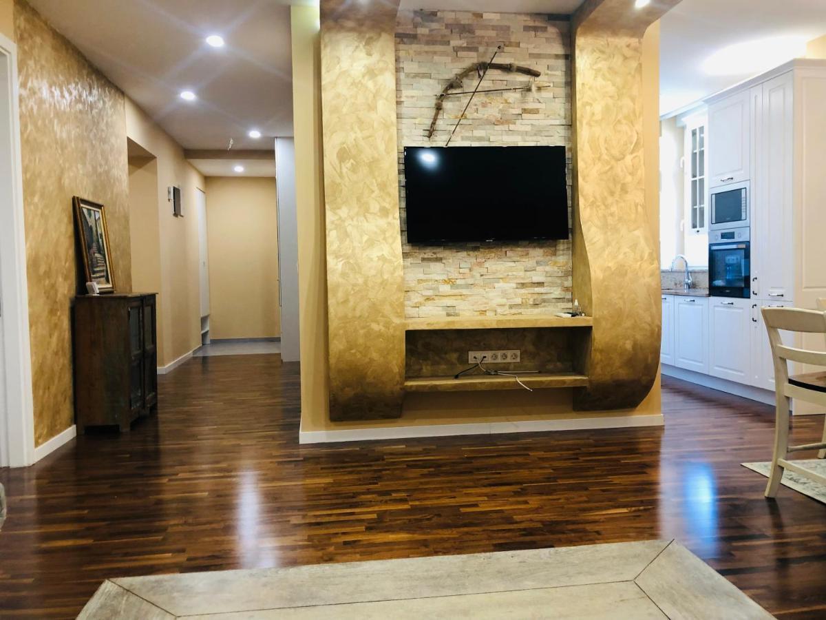 Swiss Central Luxury Apartment 132M2 Szarajevó Kültér fotó